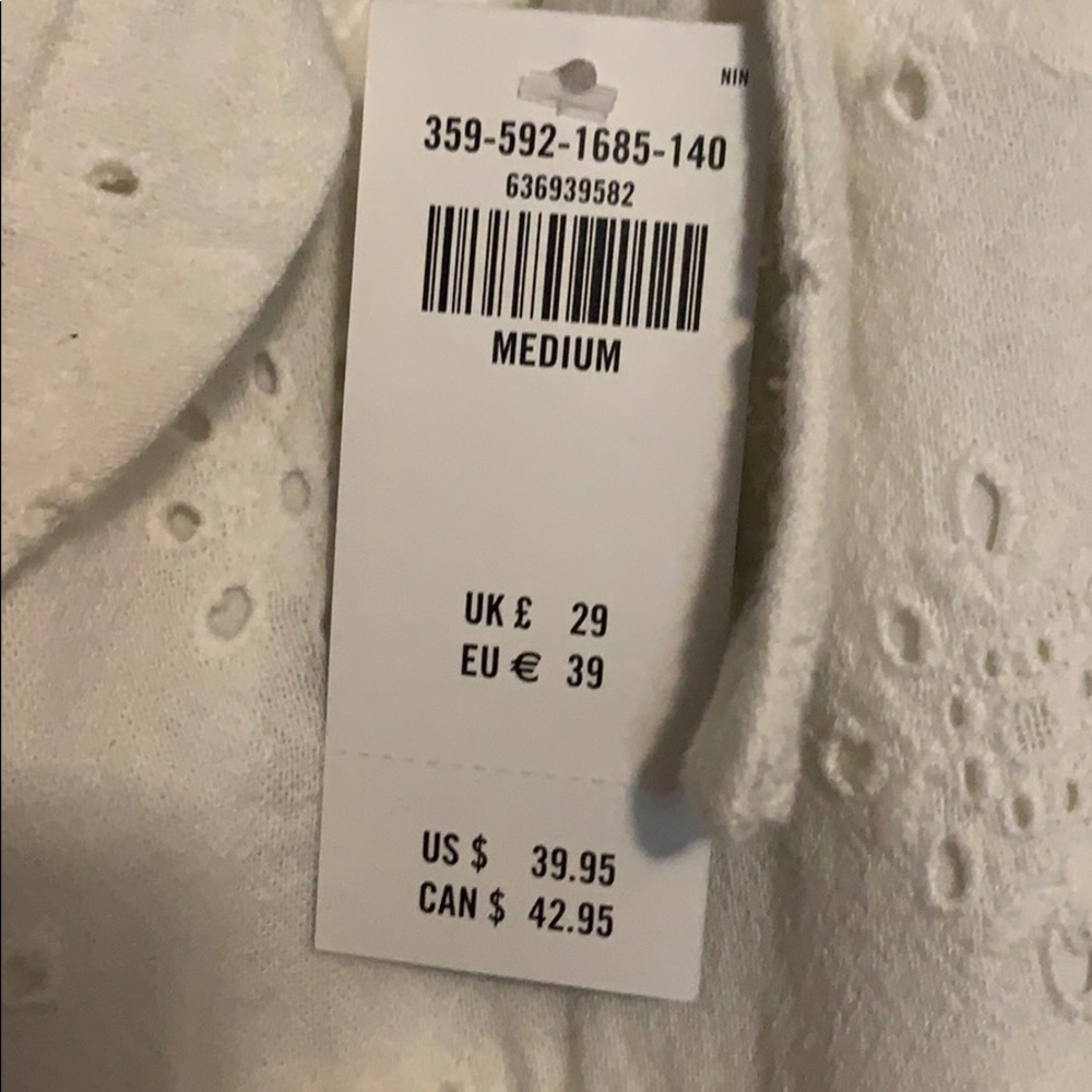 White Hollister dress! - Picture 4 of 4